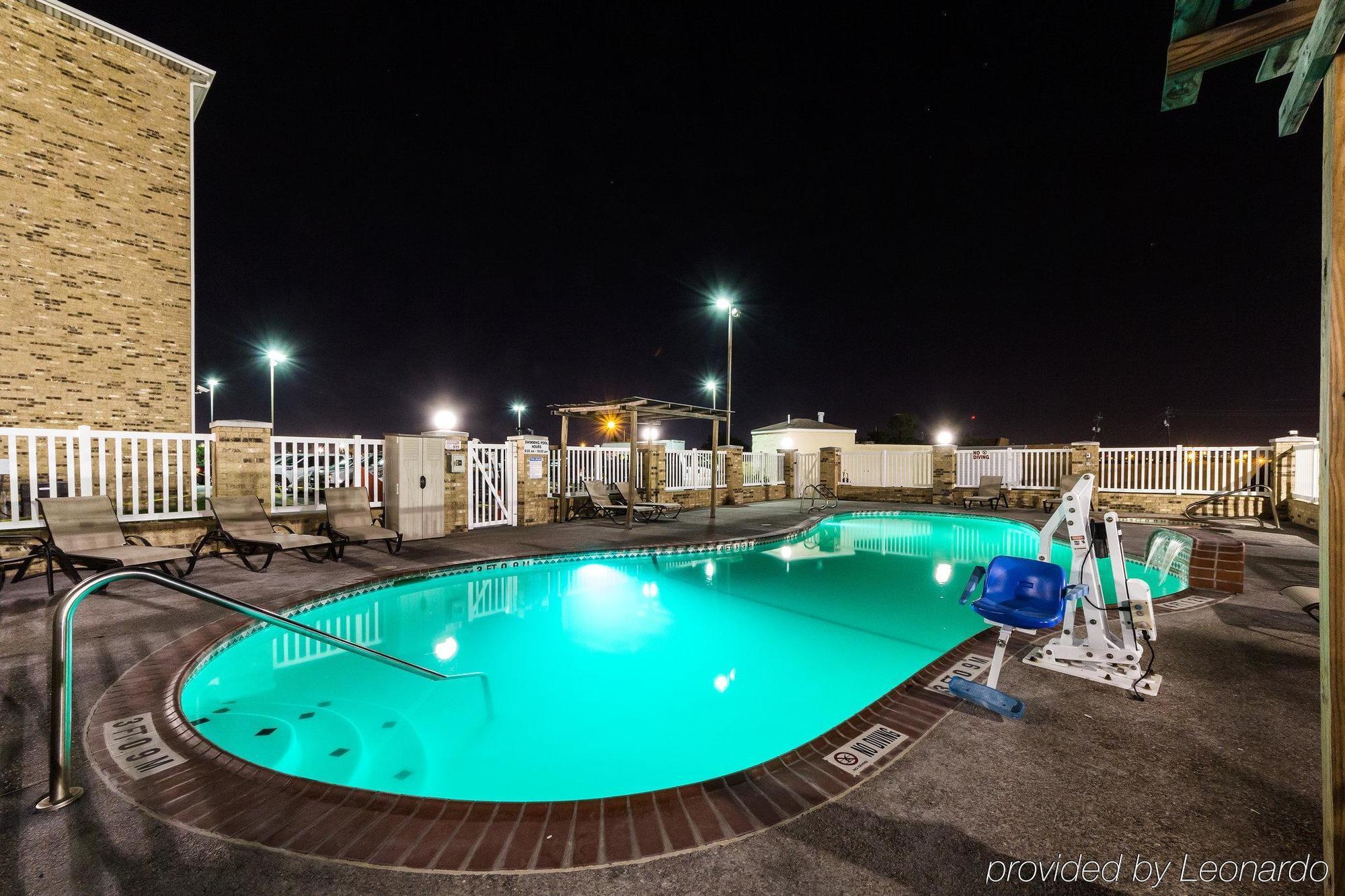 Comfort Suites Central Corpus Christi Exterior photo