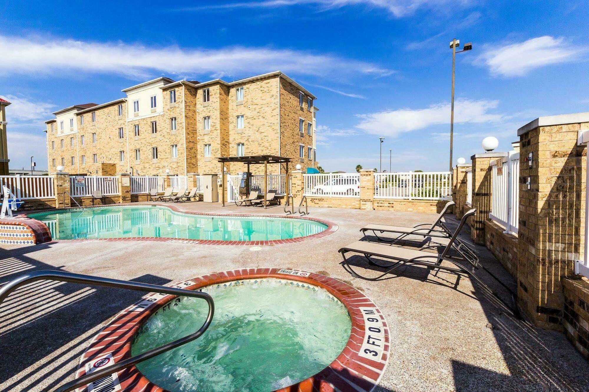 Comfort Suites Central Corpus Christi Exterior photo